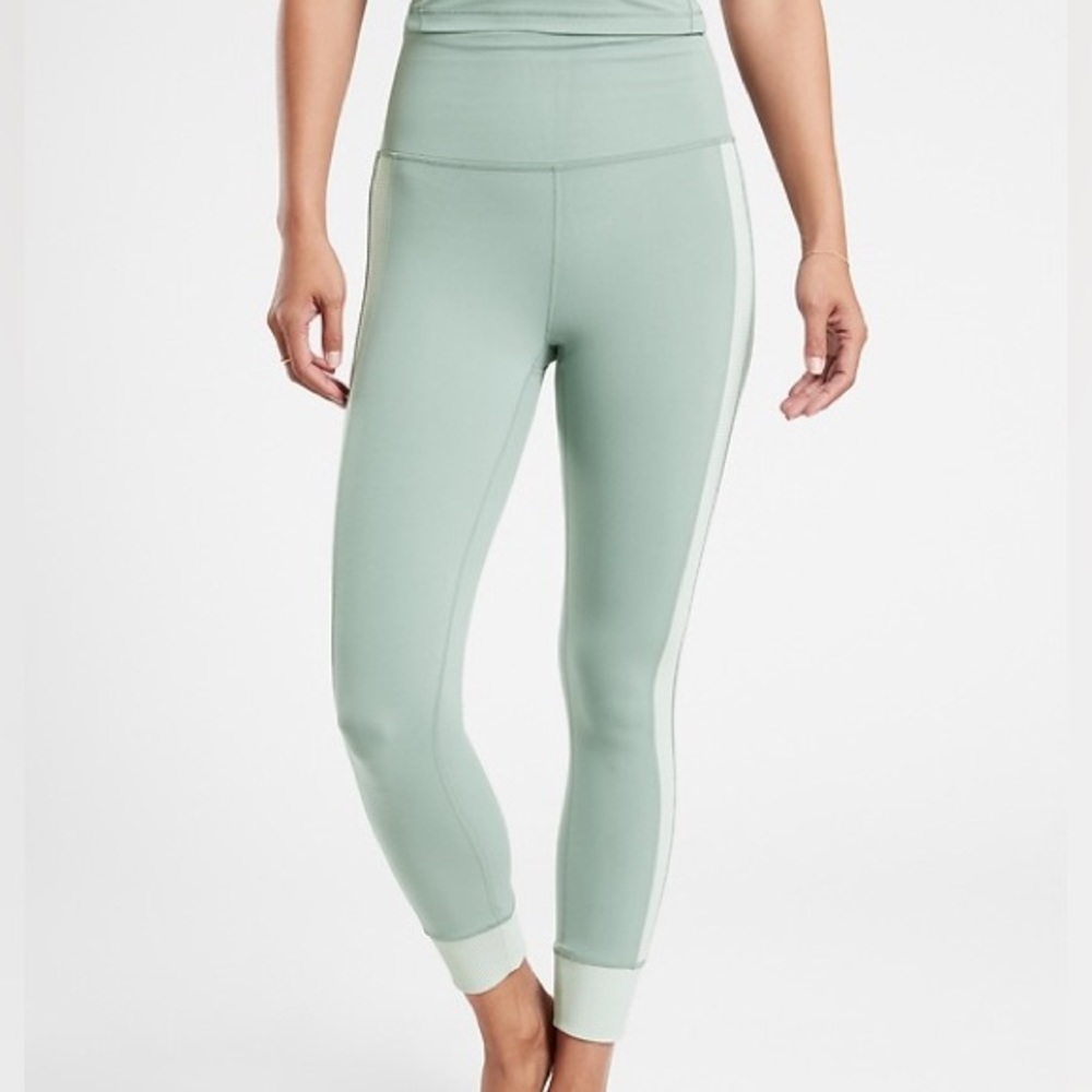 Athleta Elation Rib Trim 7/8 Tight Green Coast Leggings Size S